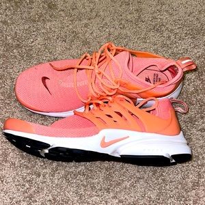 Nike prestos! Lightly worn